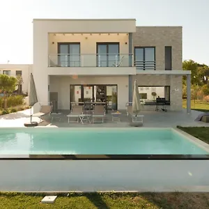 https://sea-view-villa-monte-palma.in-istria.net